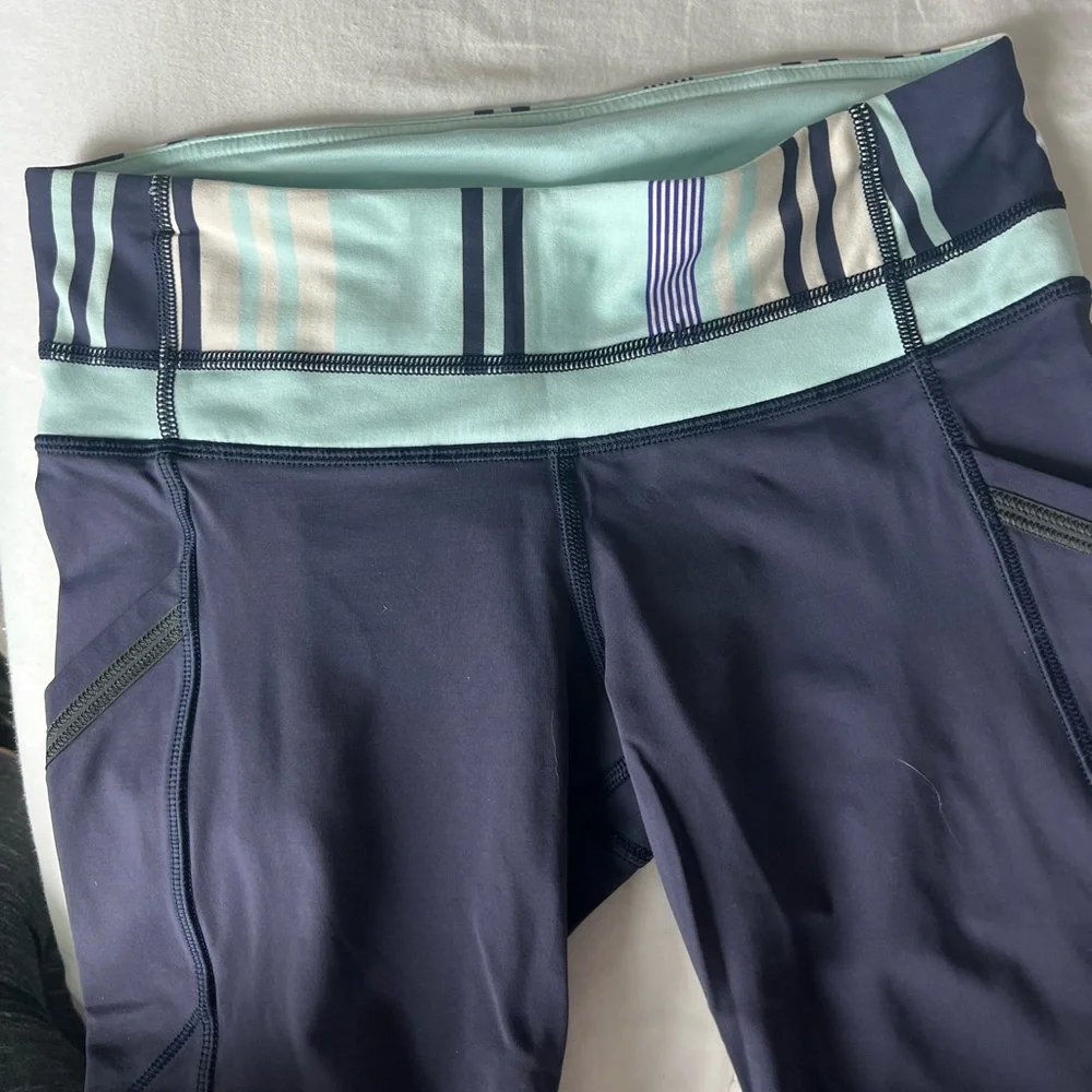 Lululemon Run A Marathon Crop IICadet Blue / Groovy Stripe  / Aquamarine